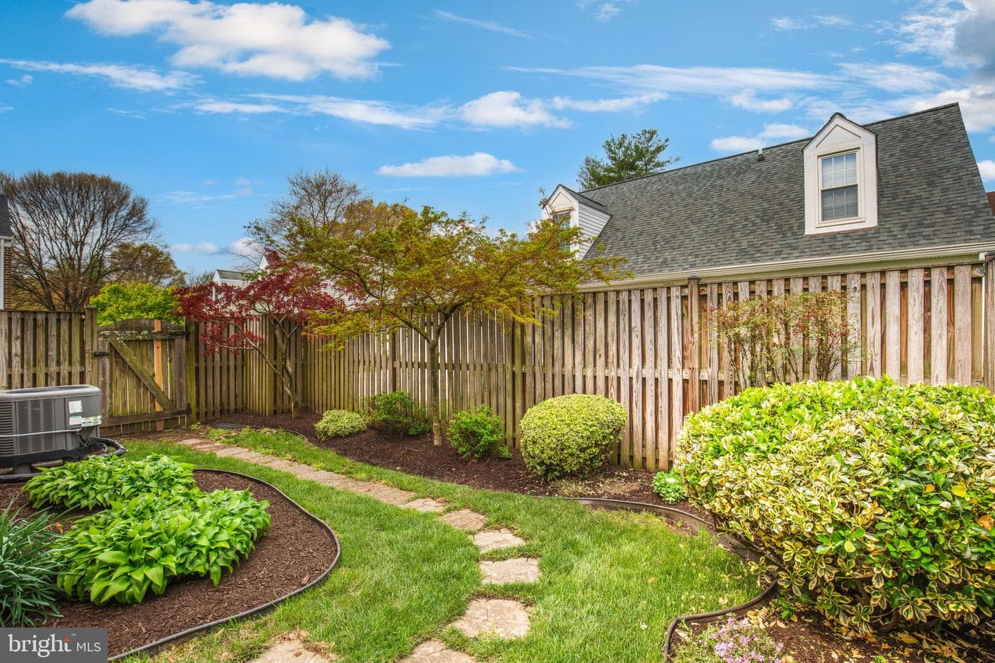 2454 Yarmouth Lane photo 41