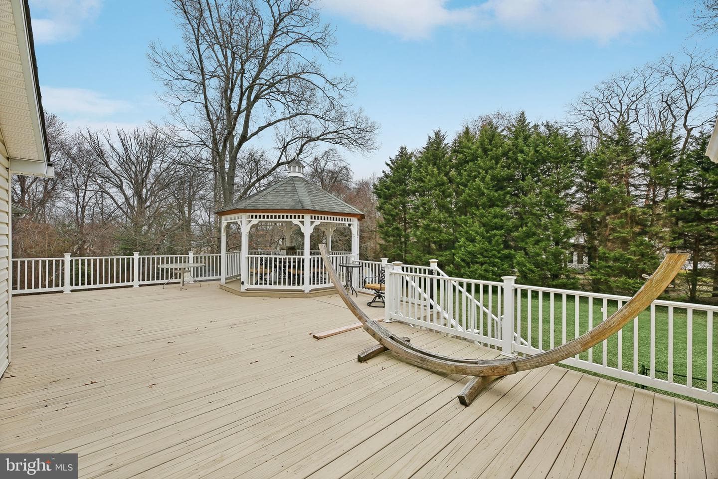 7637 Jeannine Avenue photo 40