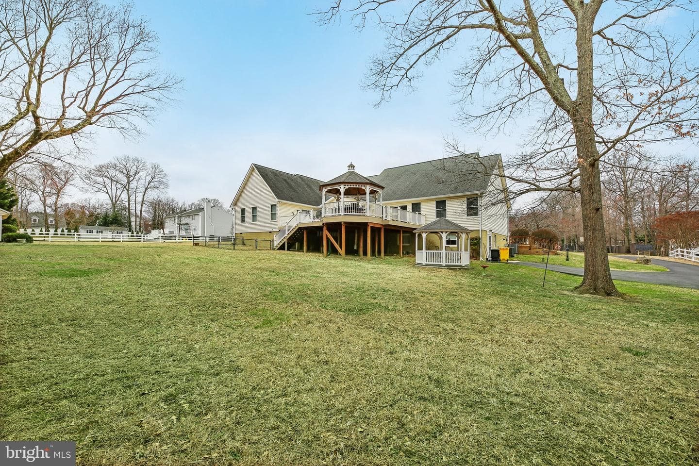 7637 Jeannine Avenue photo 41