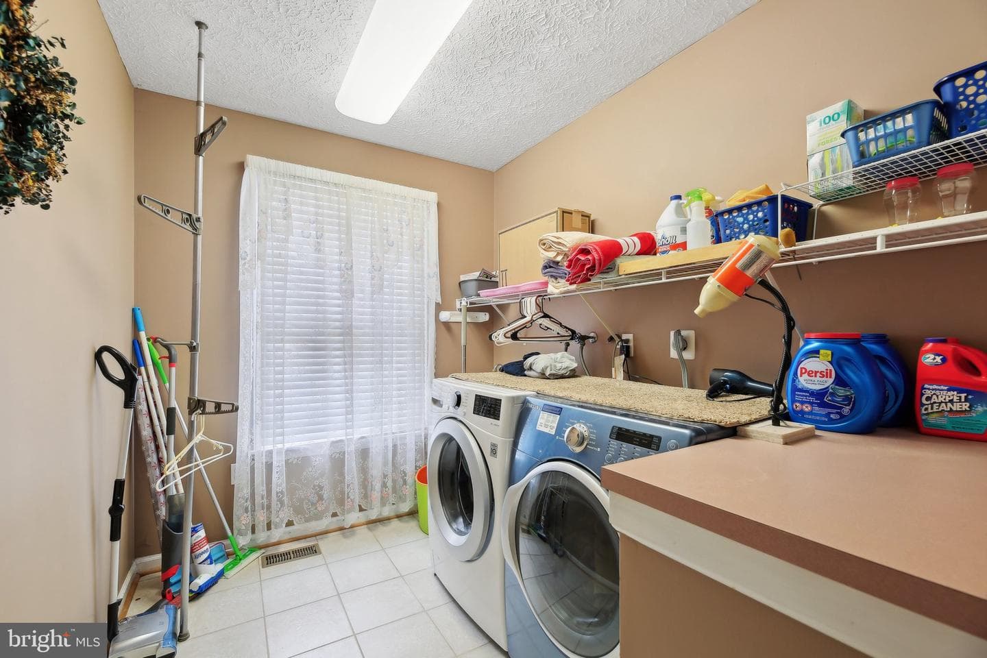 7637 Jeannine Avenue photo 47