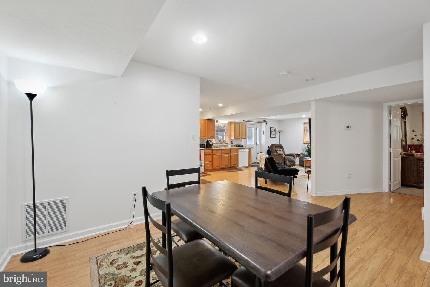 7637 Jeannine Avenue photo 62