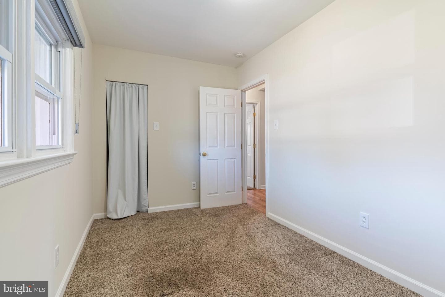 5911 Rockhold Drive photo 10