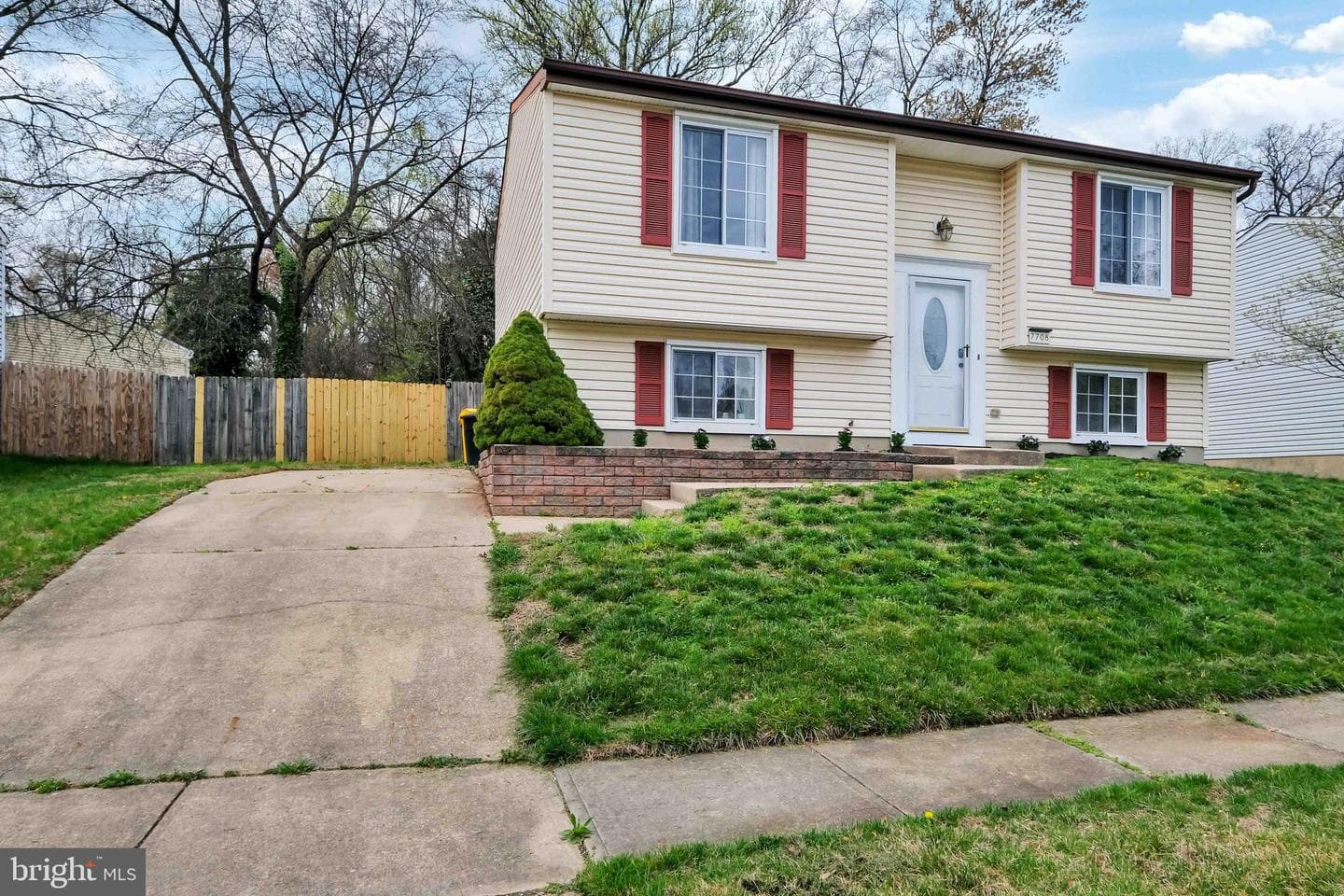 7708 Tobruk Court photo 3
