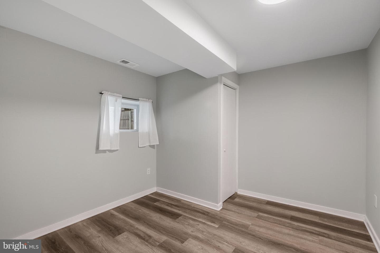 7708 Tobruk Court photo 32