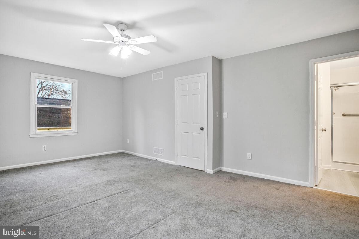 90 Stratford Drive photo 17