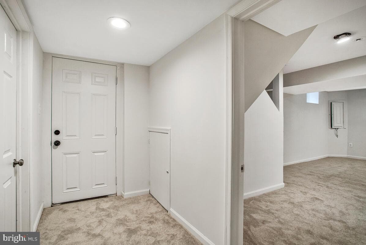 90 Stratford Drive photo 27