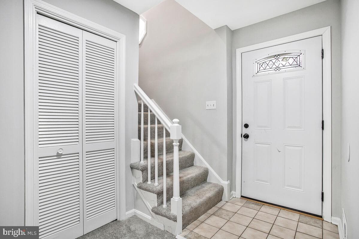 90 Stratford Drive photo 3