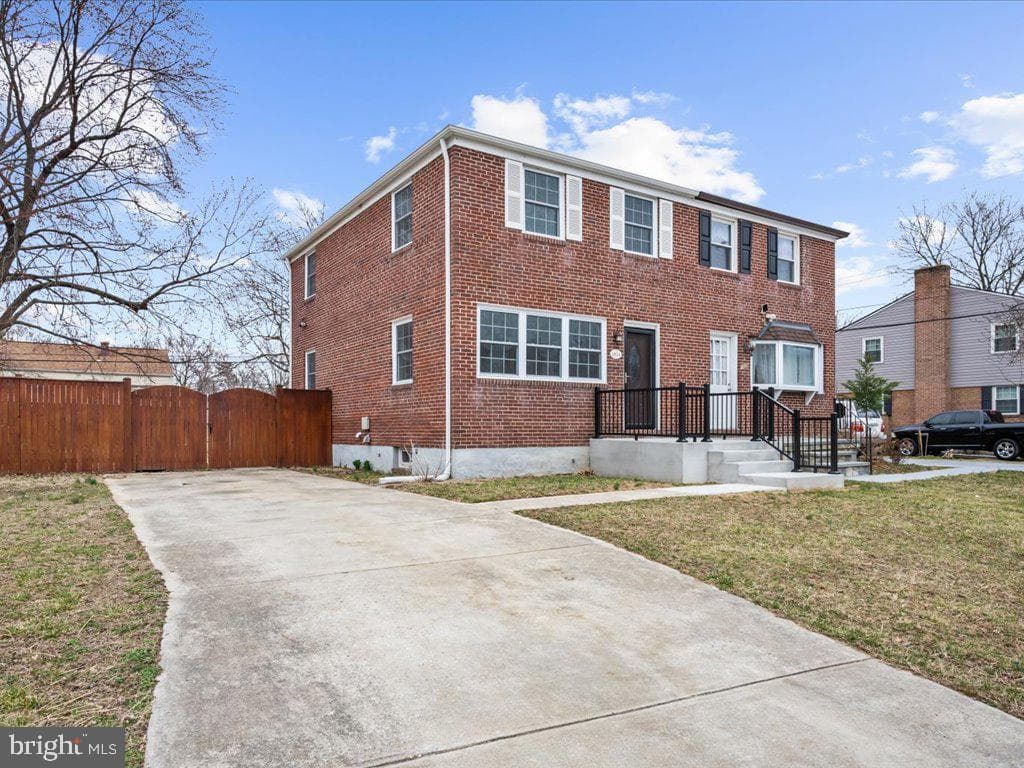 1078 Cayer Drive photo 4