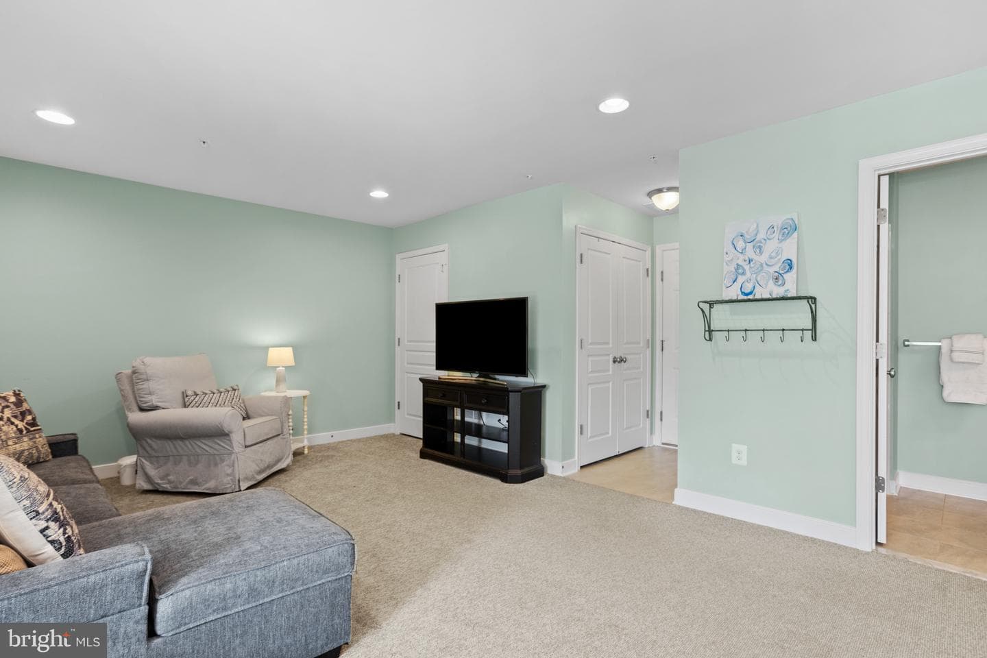 133 Admirals Ridge Drive photo 32