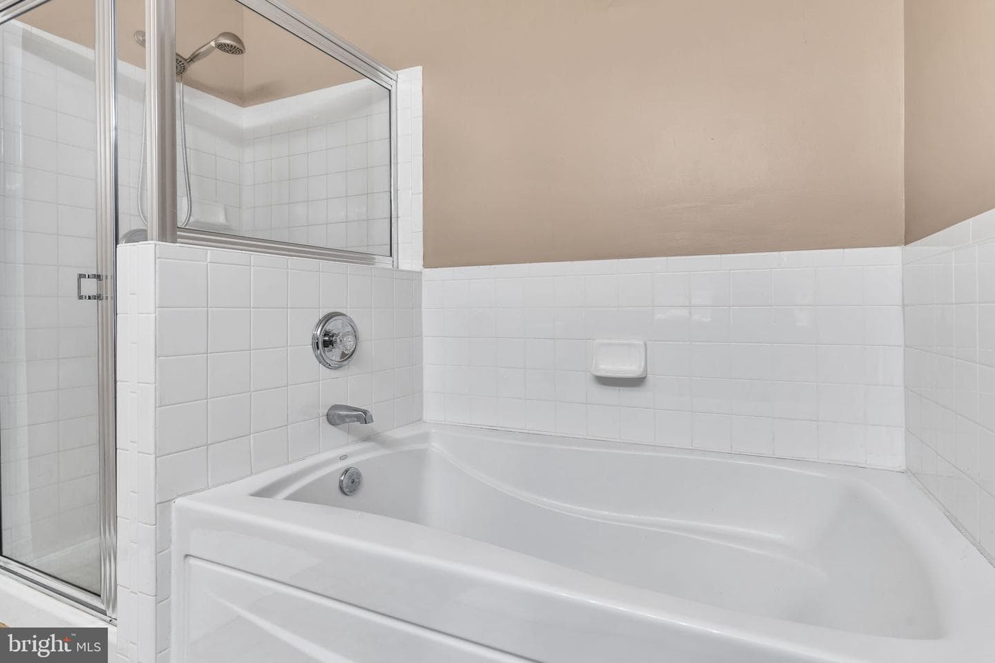 2034 Astilbe Way photo 15