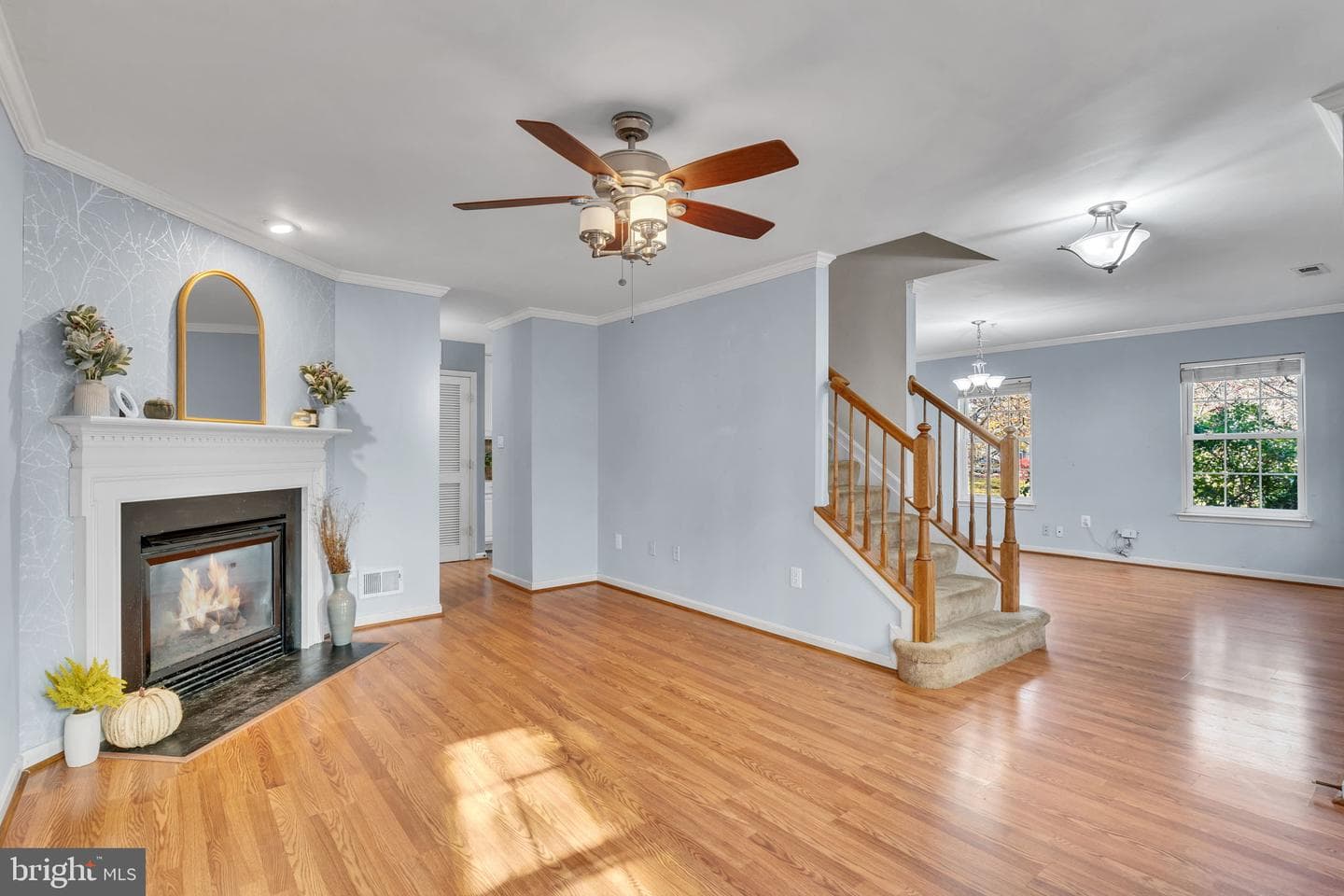 2034 Astilbe Way photo 2