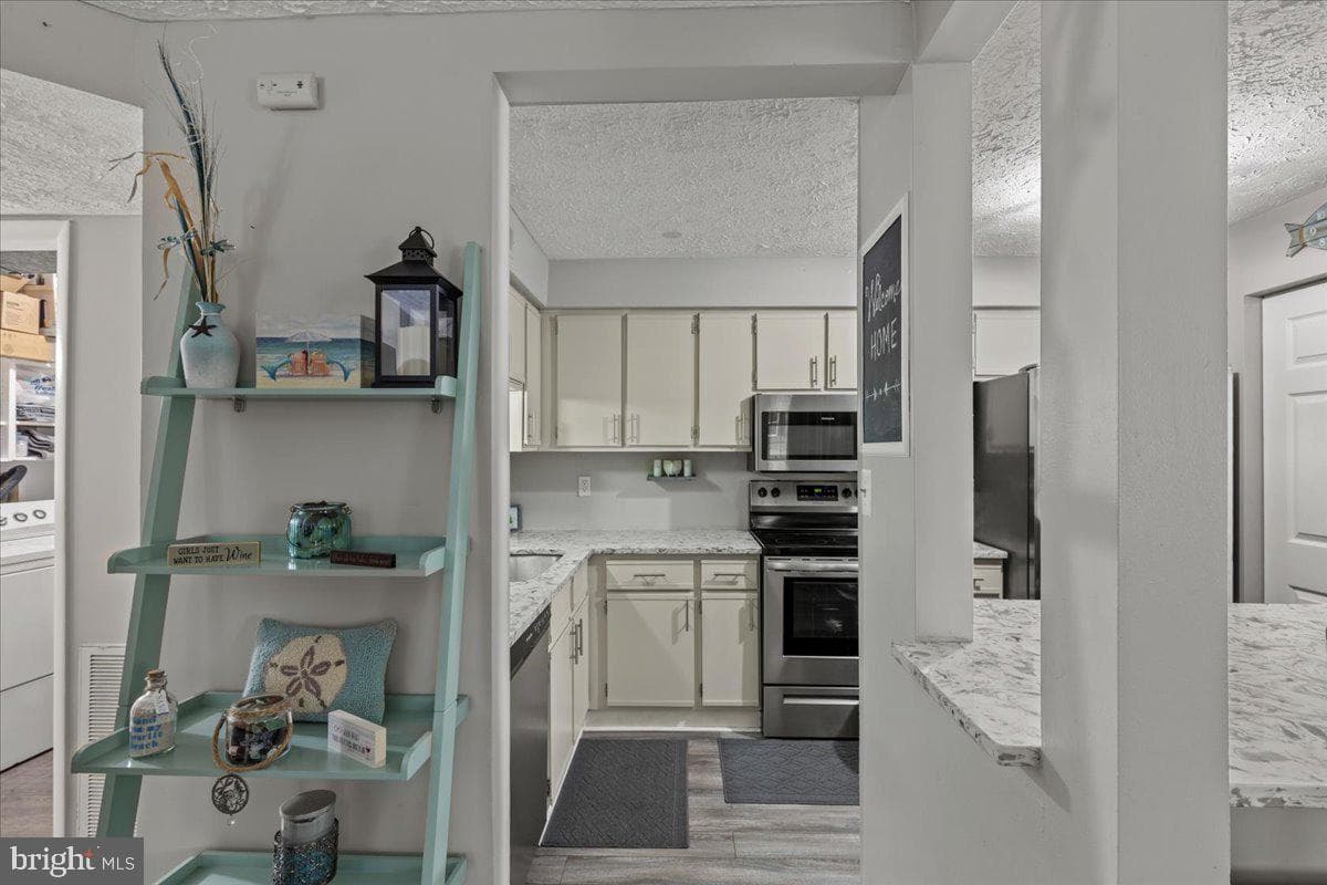 3502 Wedgewood Court #a photo 9