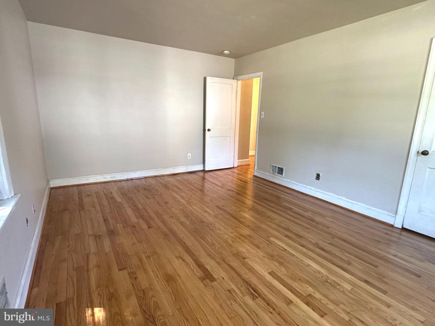 526 Baltimore Annapolis Boulevard photo 26