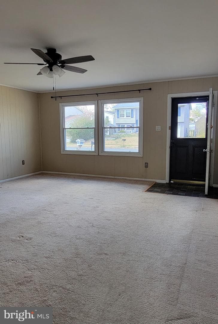 981 Summer Hill Drive photo 3