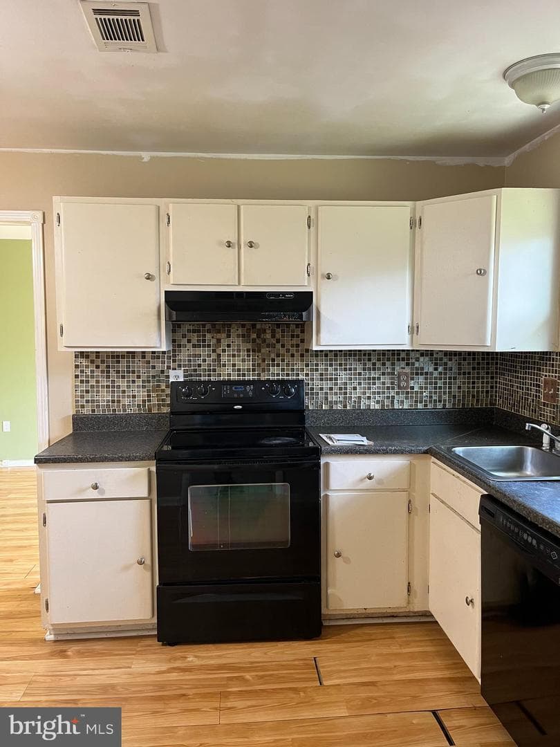 981 Summer Hill Drive photo 8