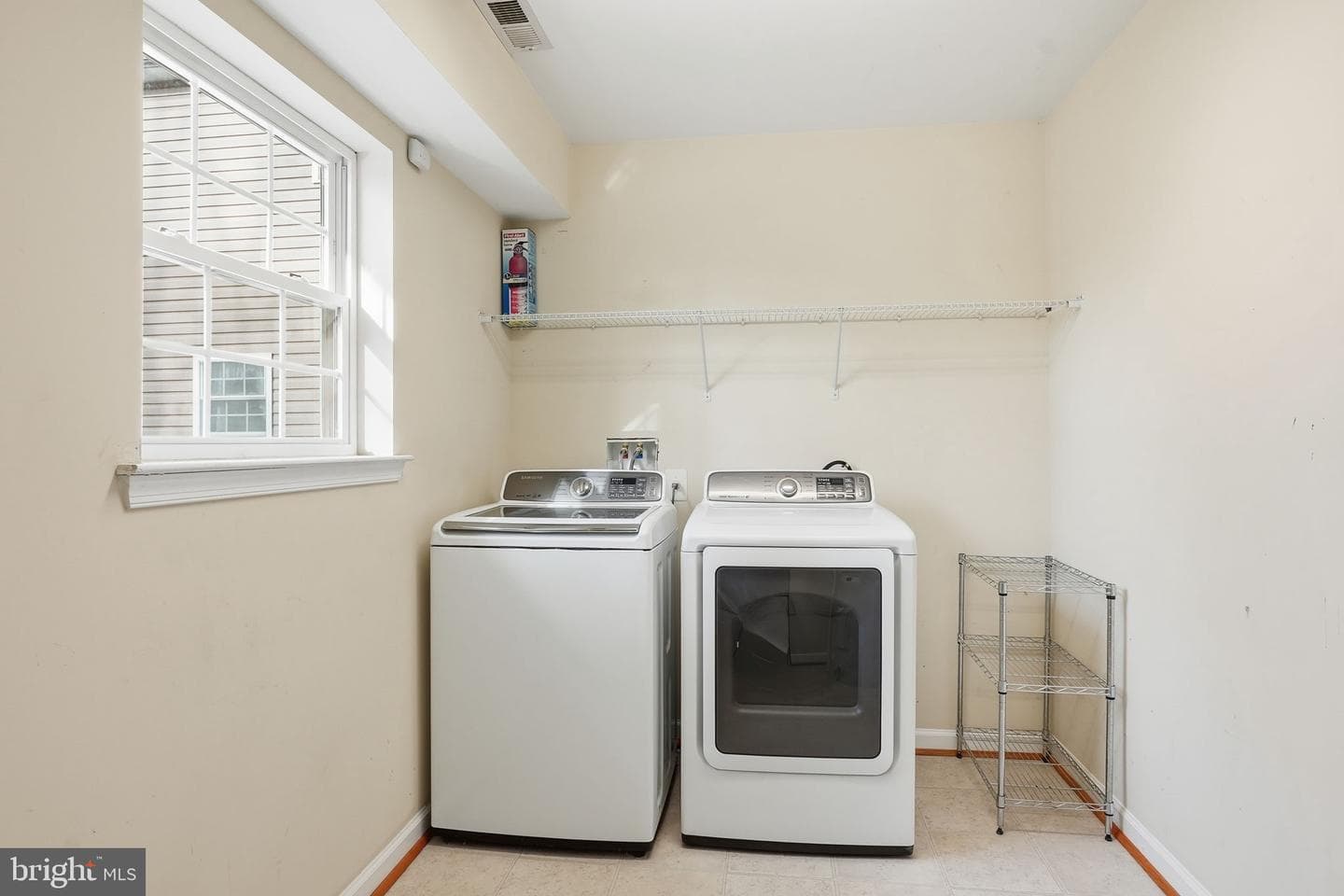 809 Bunch Avenue photo 17