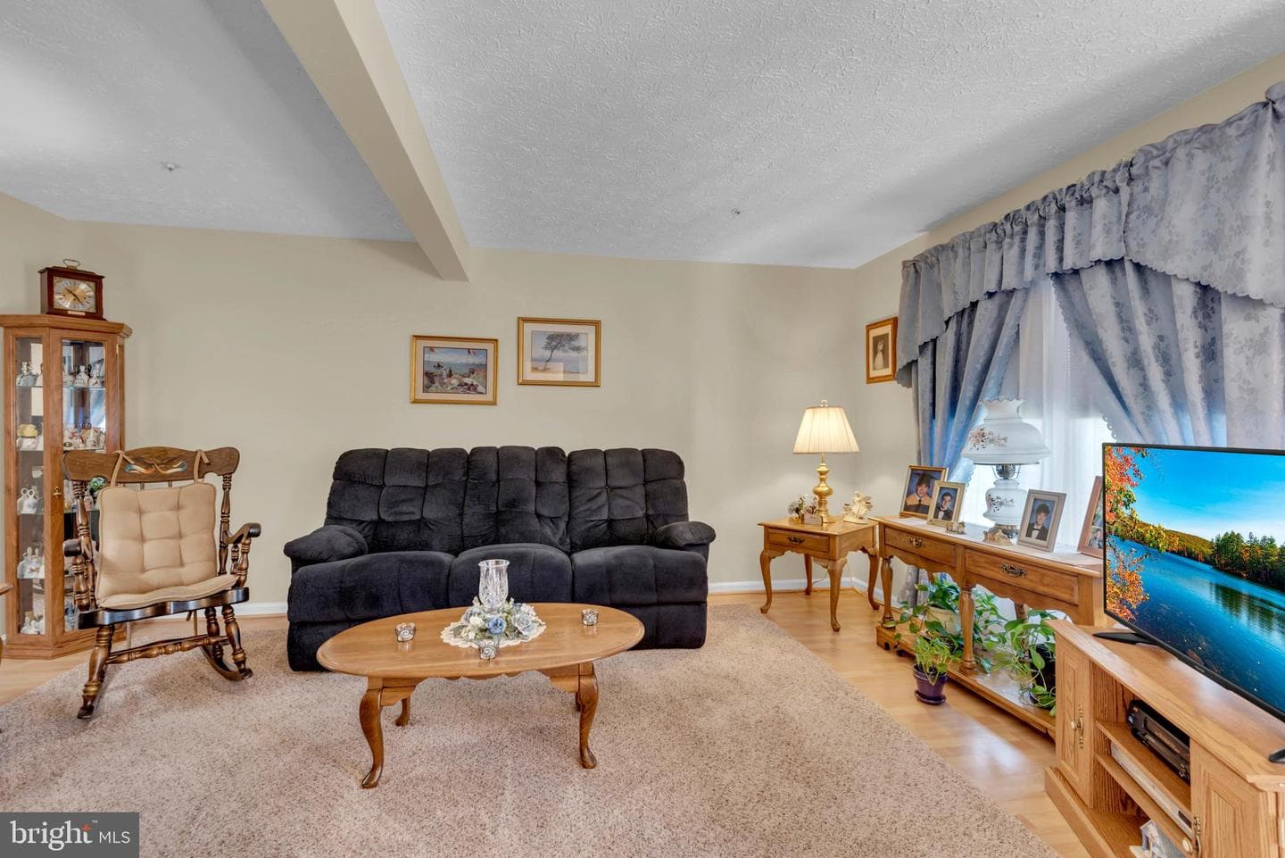 1231 Tillerman Place photo 4