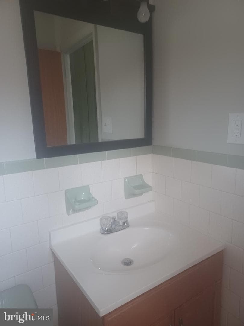 192 Campus Green Drive photo 3