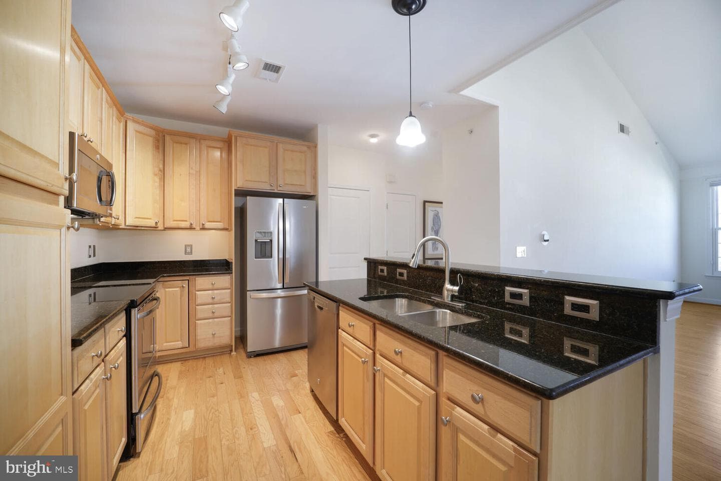 903 Noah Winfield Terrace #303 photo 10