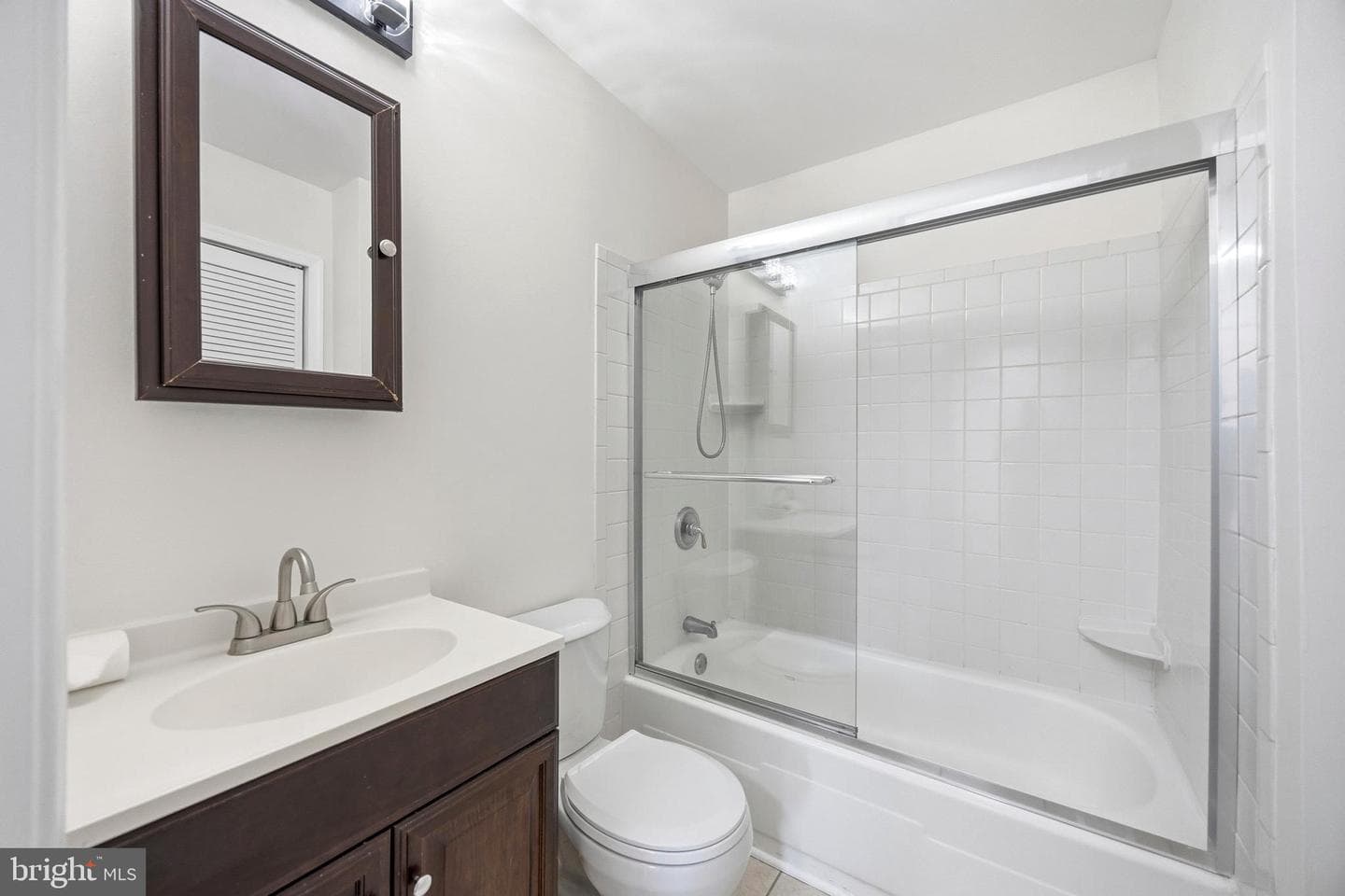 652 Chapelview Drive photo 26