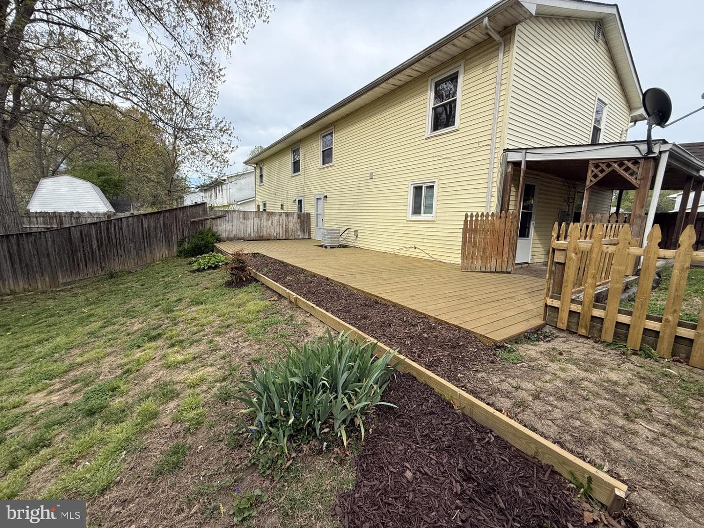 652 Chapelview Drive photo 35