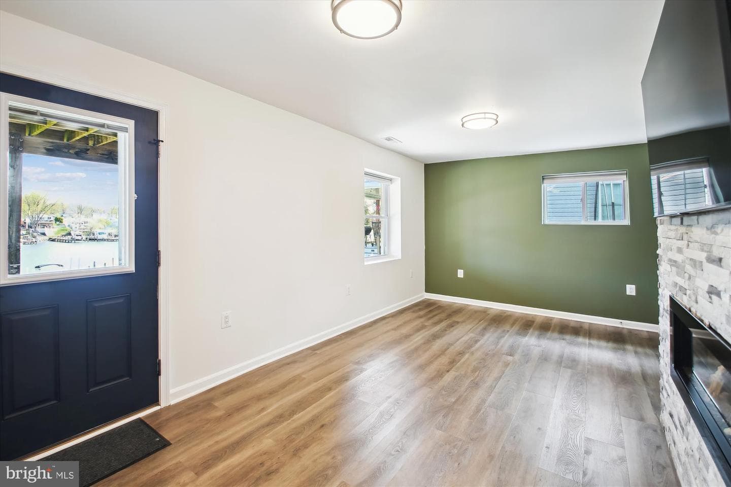 852 N Shore Drive photo 29