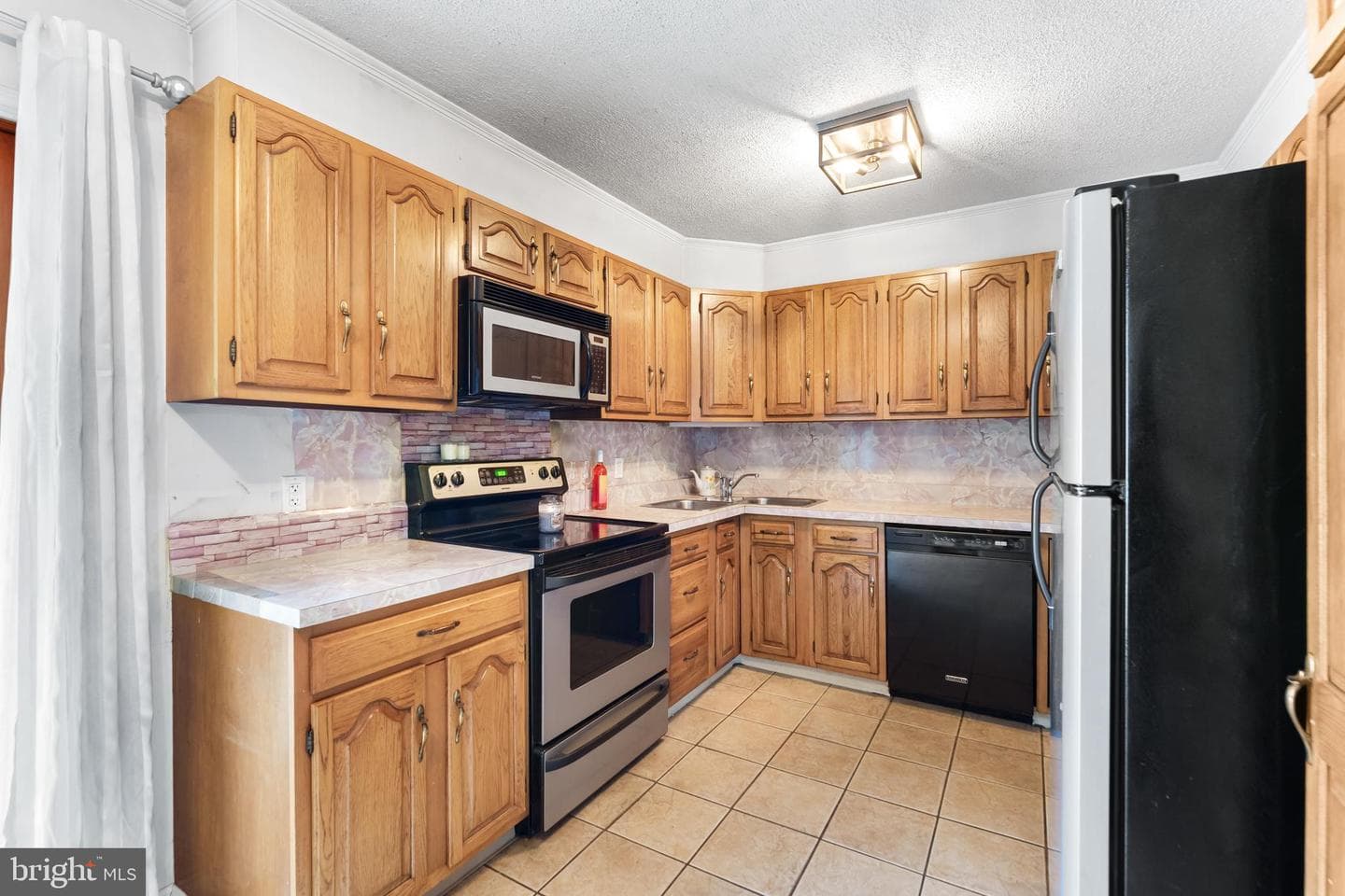 140 N Meadow Drive photo 13