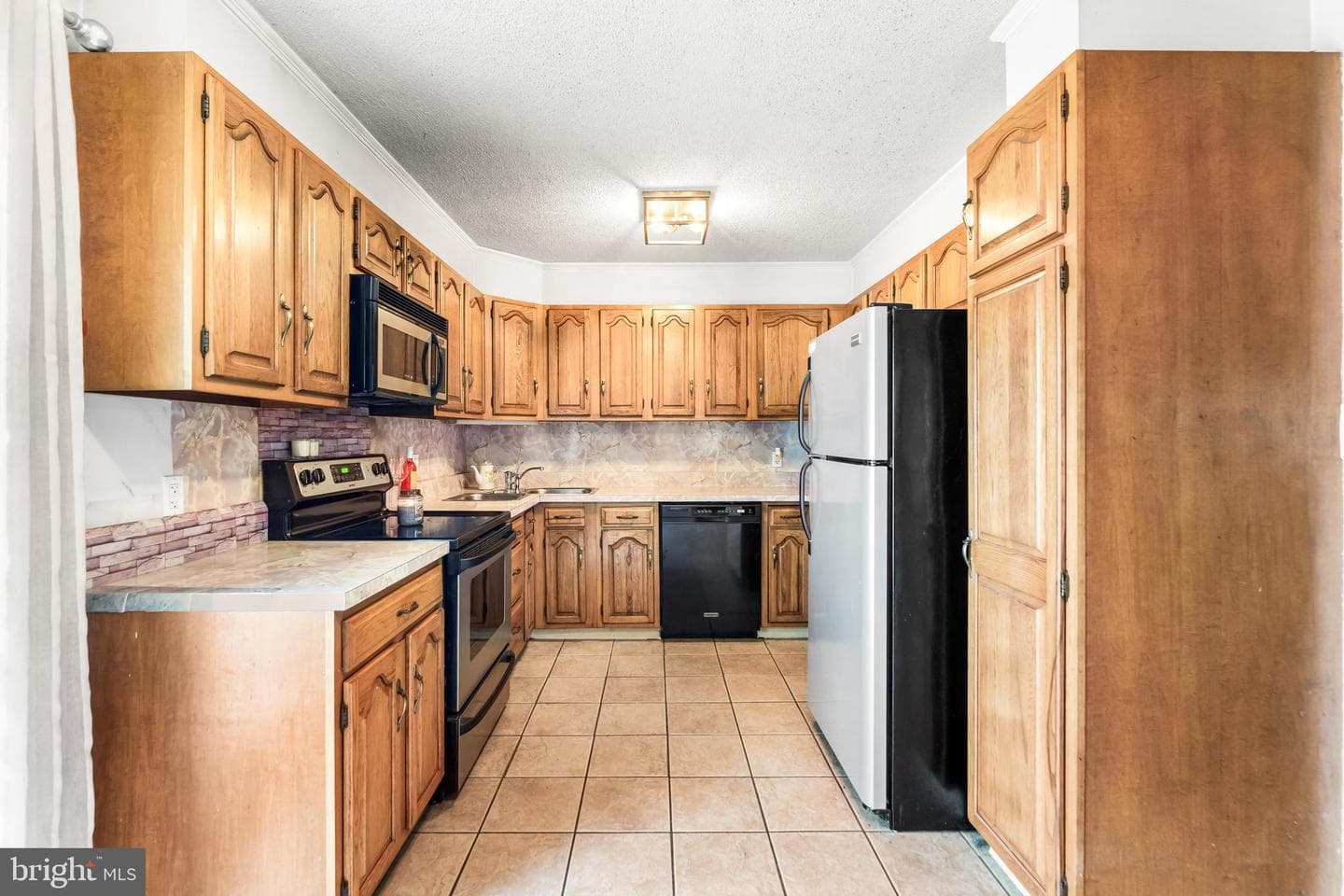 140 N Meadow Drive photo 15