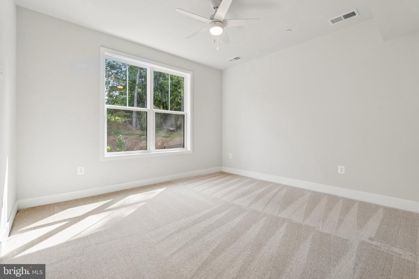 2071 Old Admiral Court photo 21