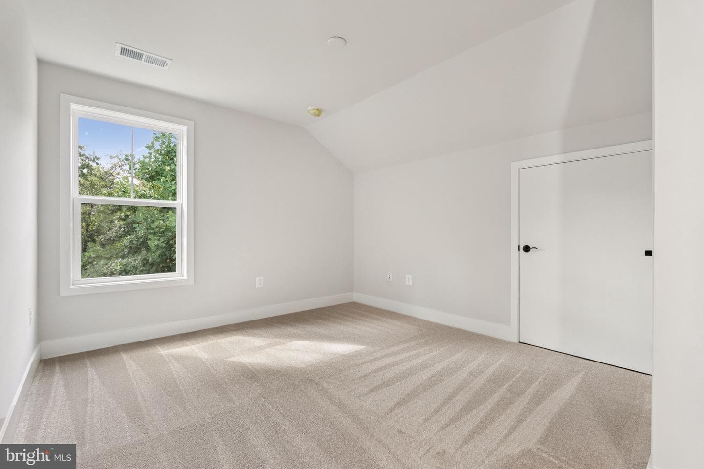 2071 Old Admiral Court photo 28
