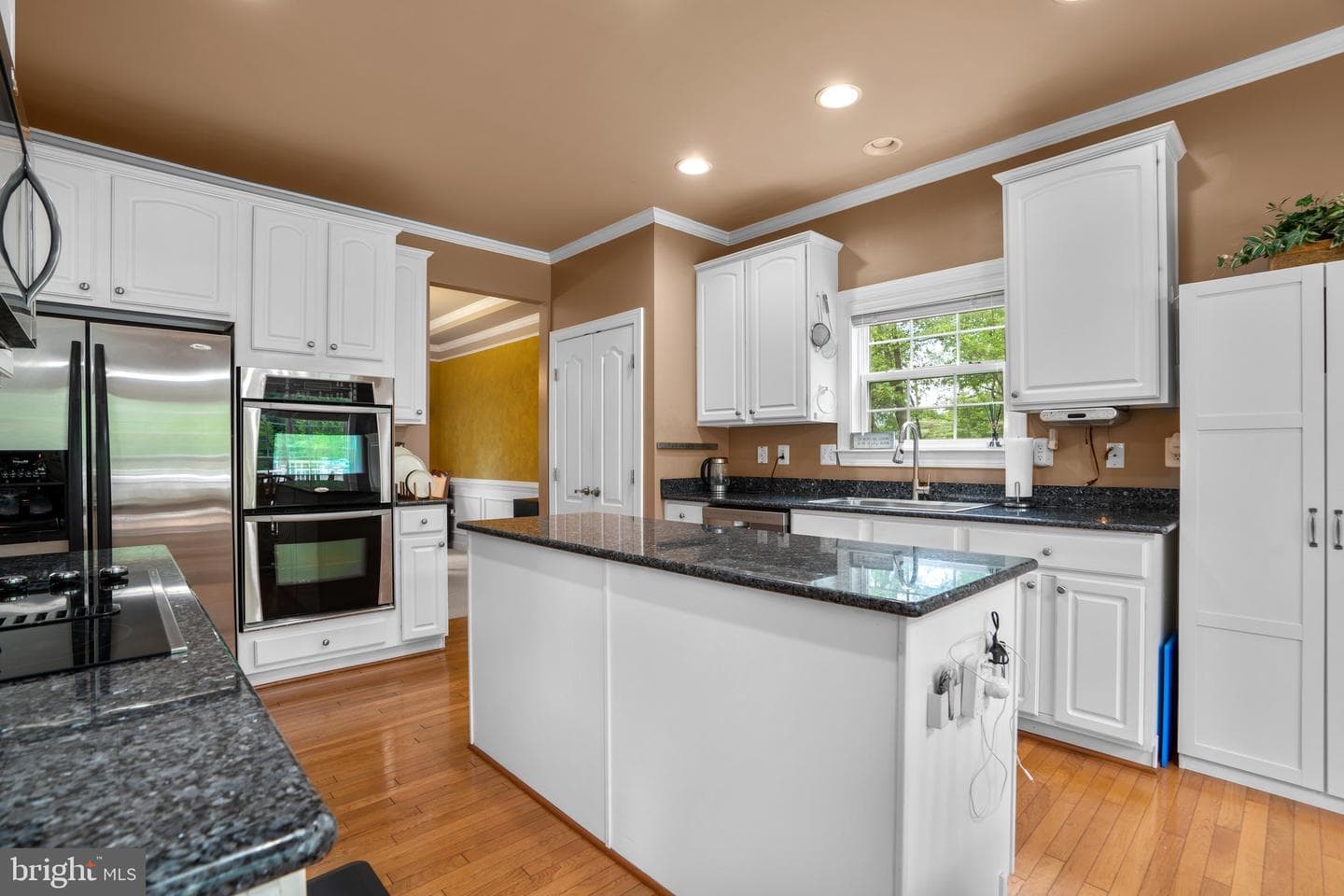 602 N Shore Drive photo 4