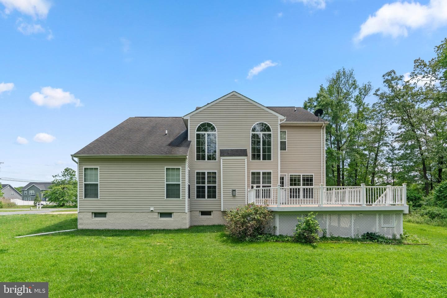 602 N Shore Drive photo 5