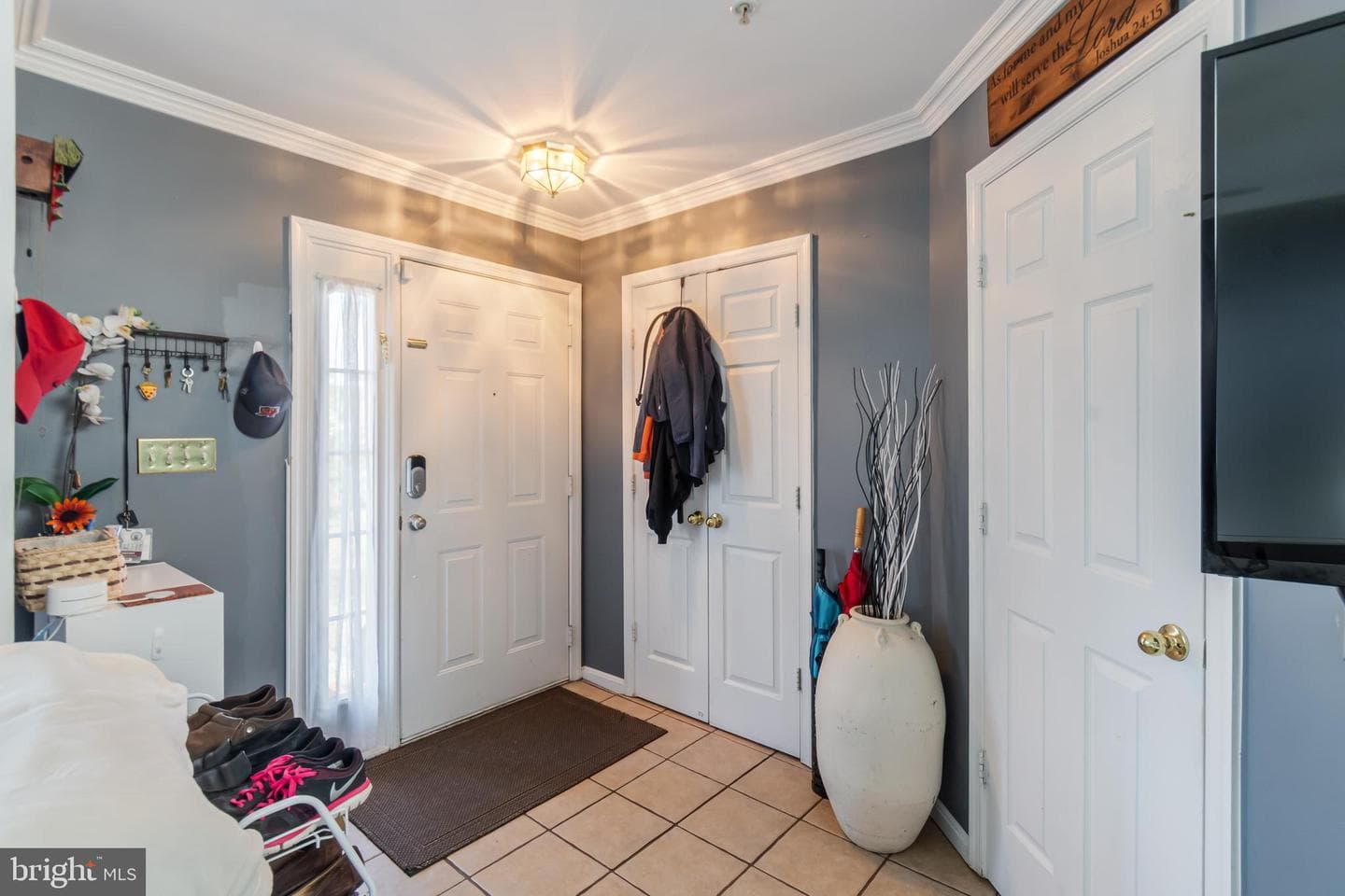 1798 Goldsborough Lane photo 4