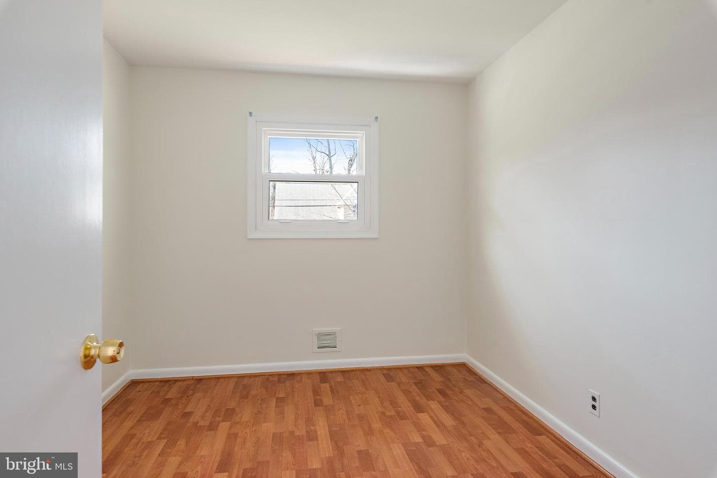 746 Warren Drive photo 22