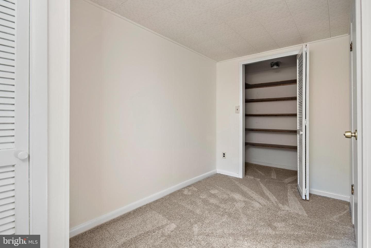746 Warren Drive photo 30