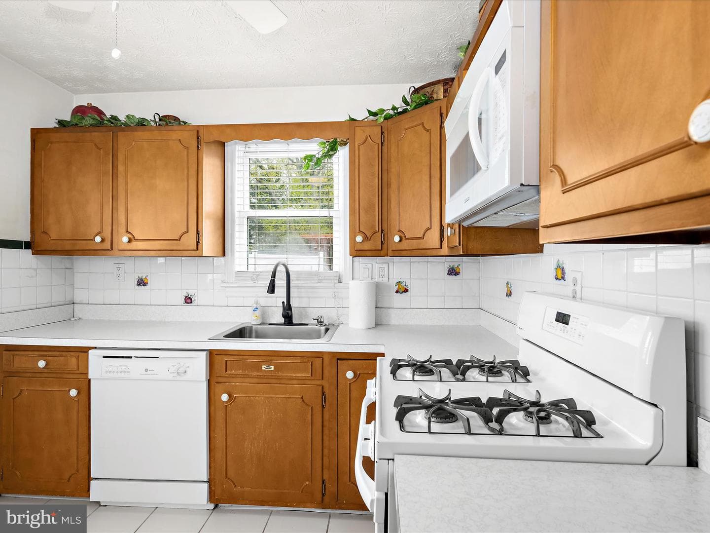 12 Vista Avenue photo 15