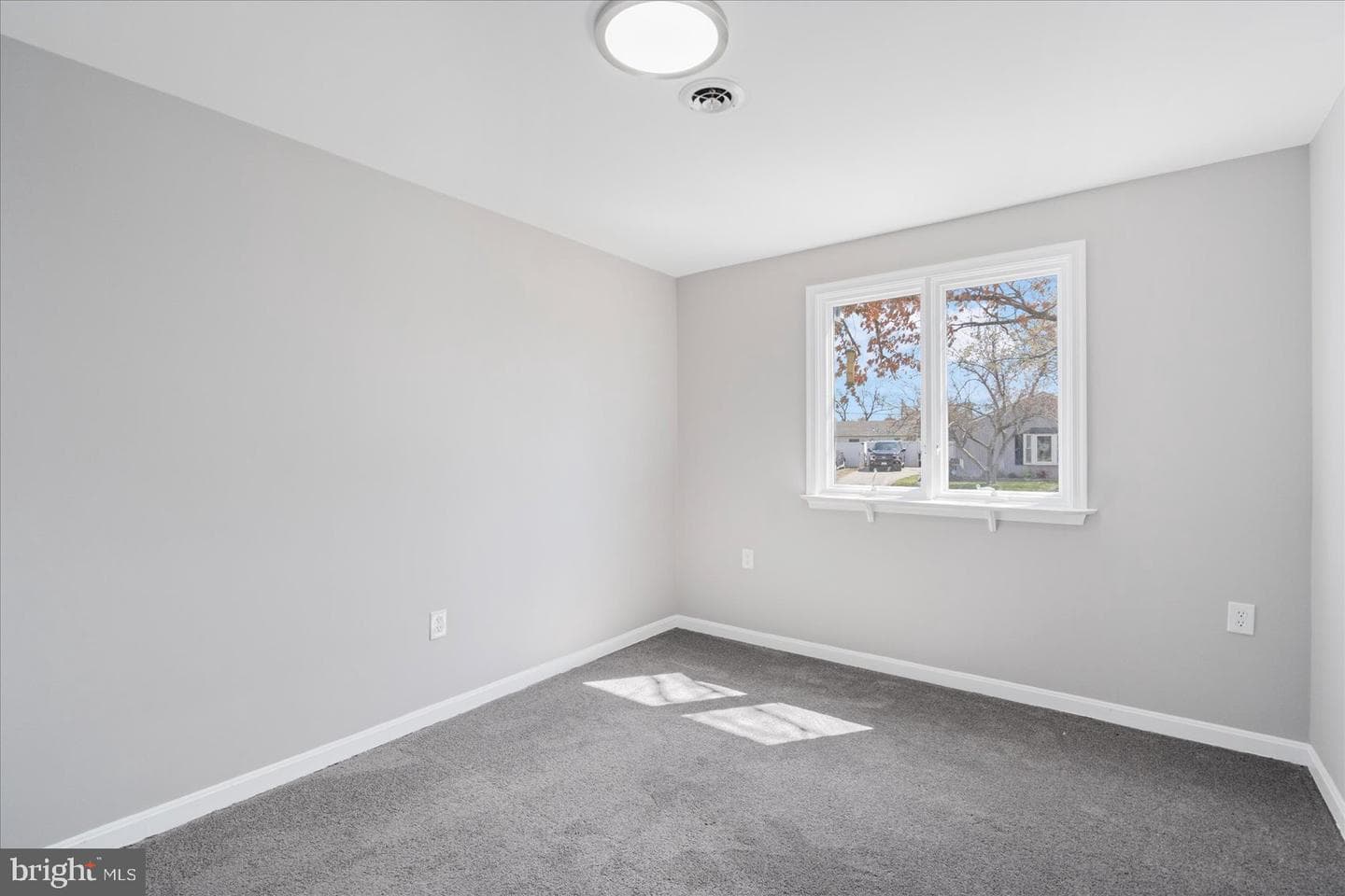 1344 Howard Road photo 13