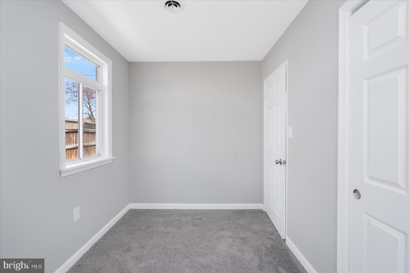 1344 Howard Road photo 17