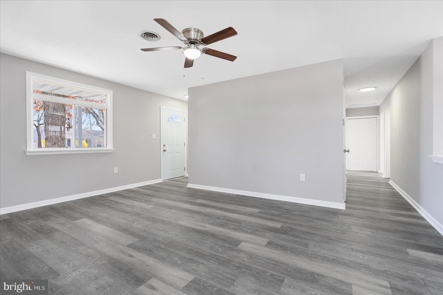 1344 Howard Road photo 3