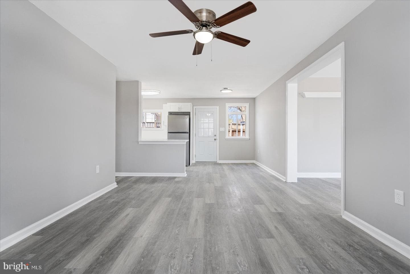 1344 Howard Road photo 5