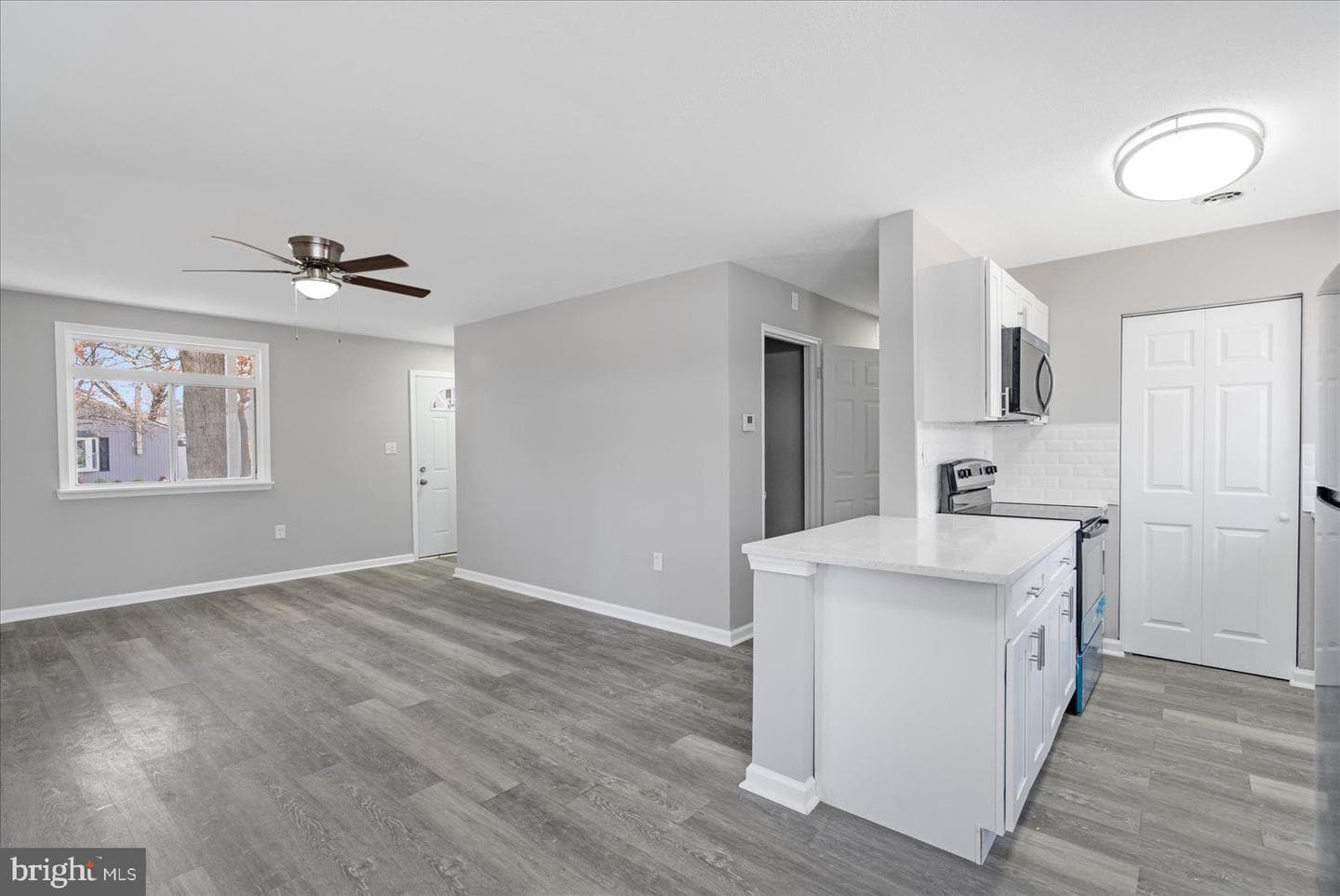 1344 Howard Road photo 9