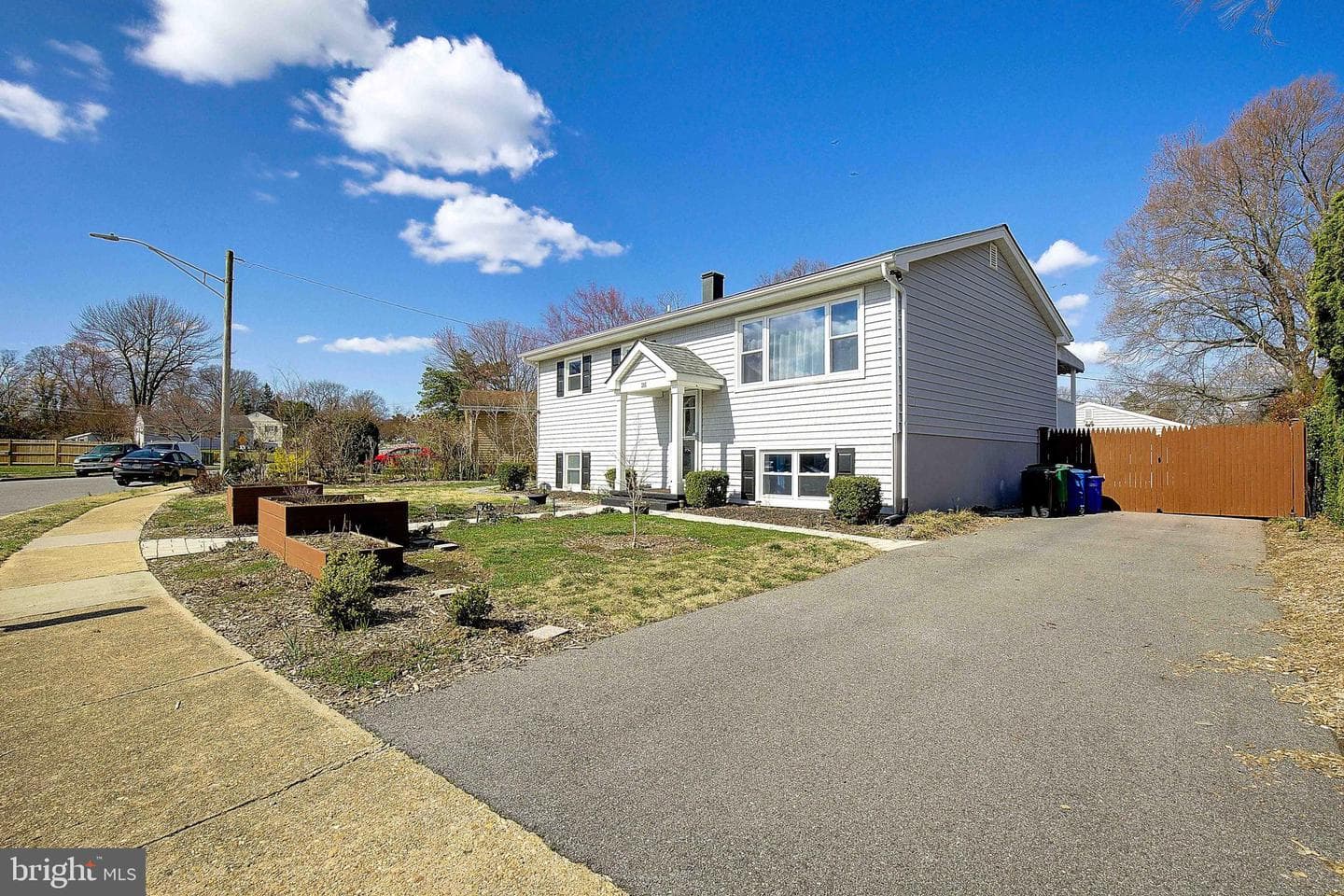 305 Garden Gate Lane photo 3