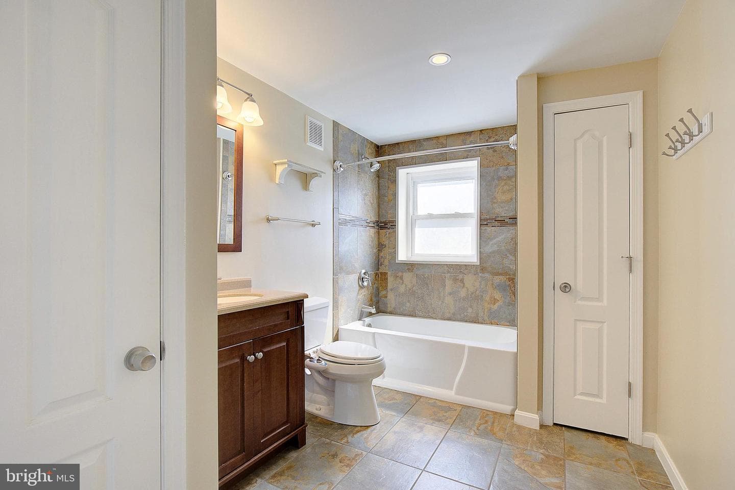305 Garden Gate Lane photo 31
