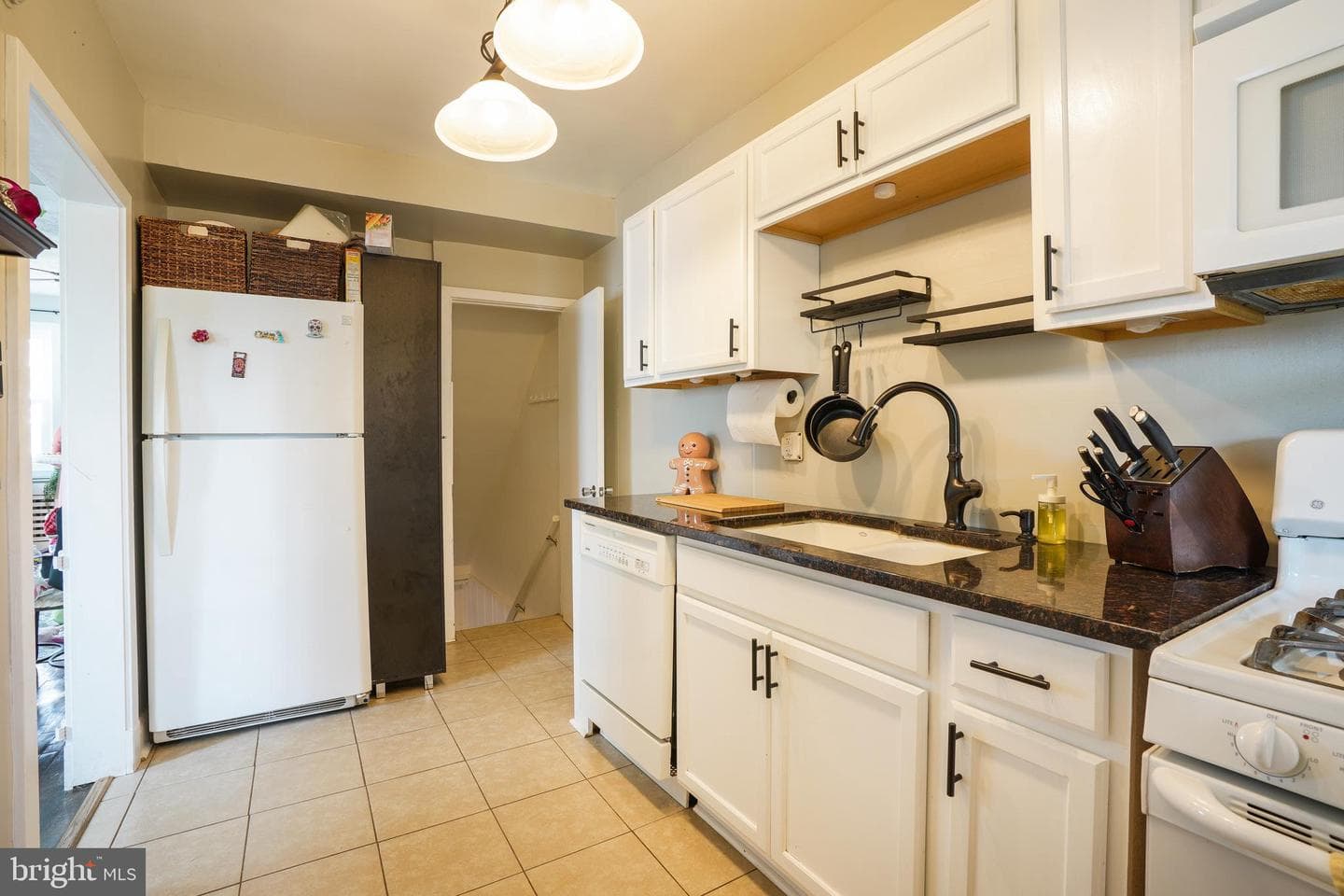 167 W Meadow Road photo 9