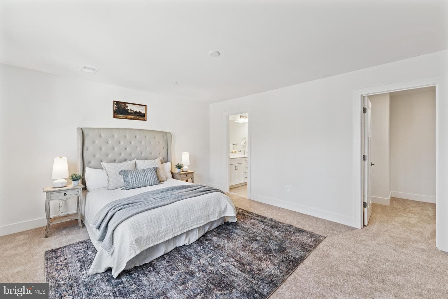 118 Overlea Drive E photo 23