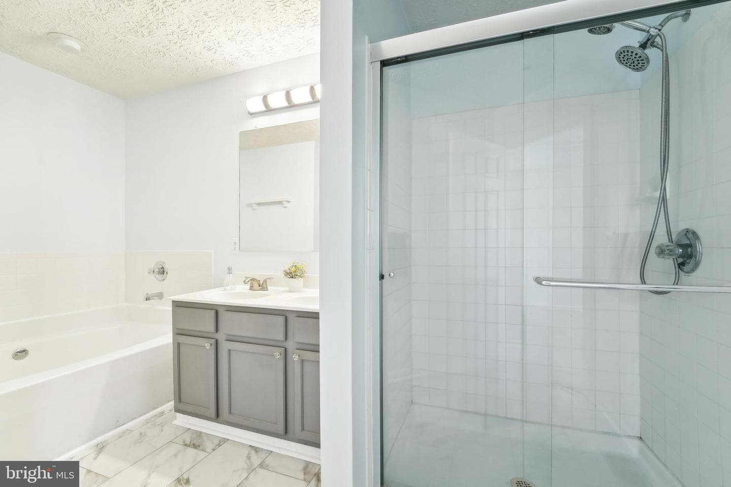 40 Amberstone Court photo 18