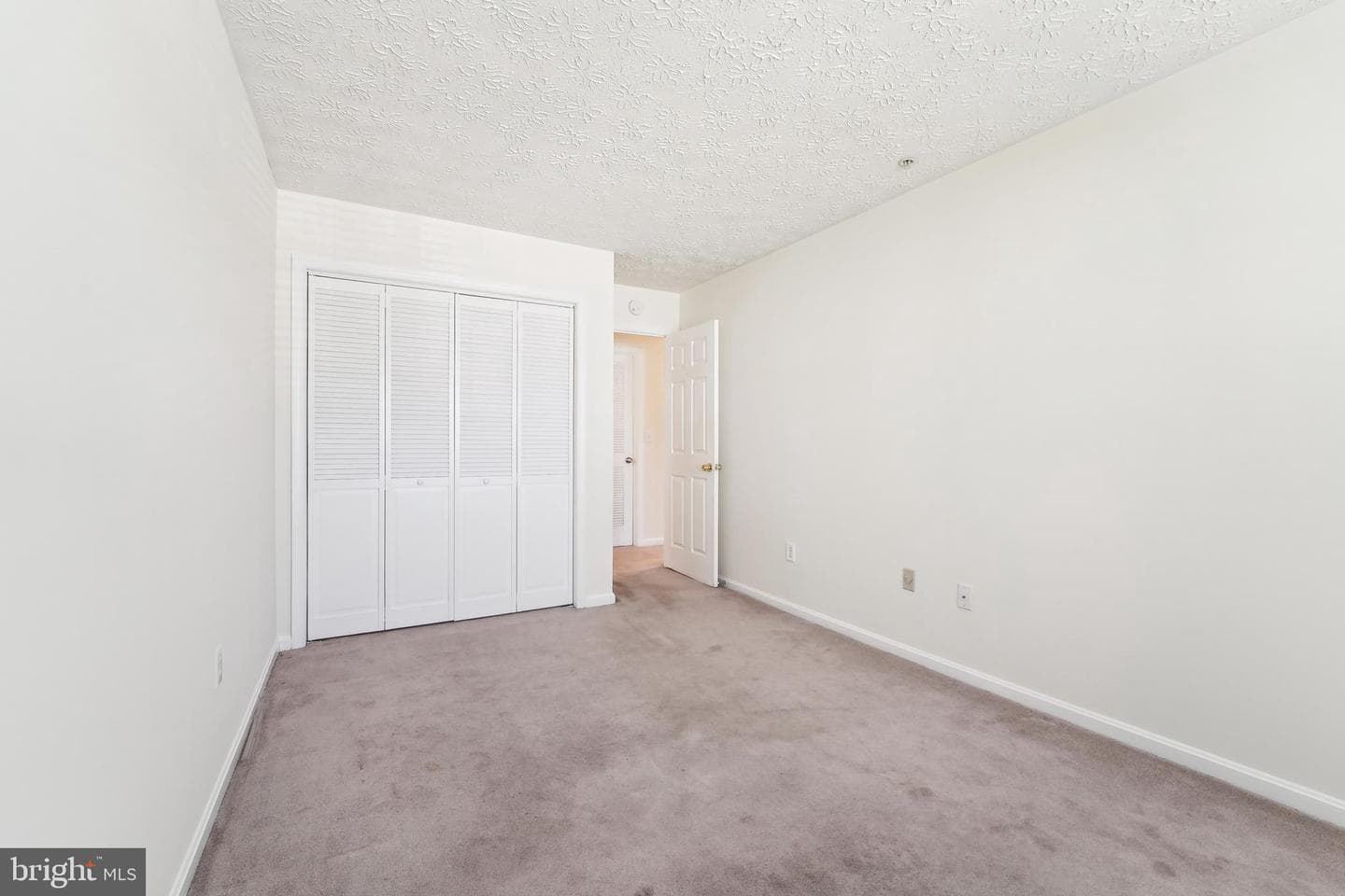 40 Amberstone Court photo 22