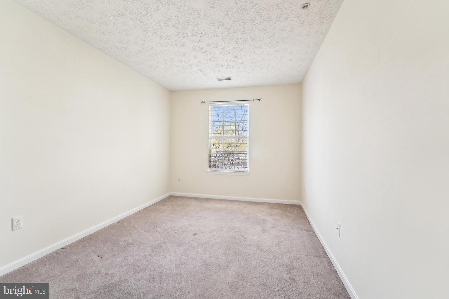 40 Amberstone Court photo 23