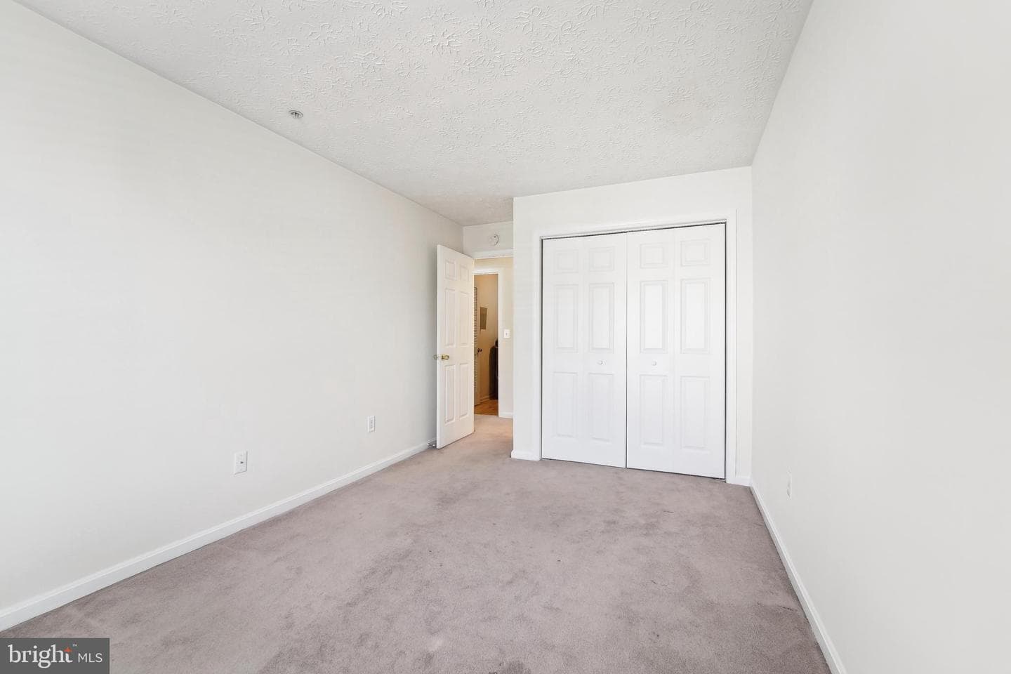 40 Amberstone Court photo 25