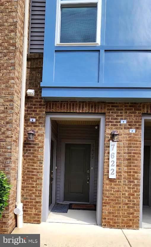 7622 Stemhart Lane photo 3